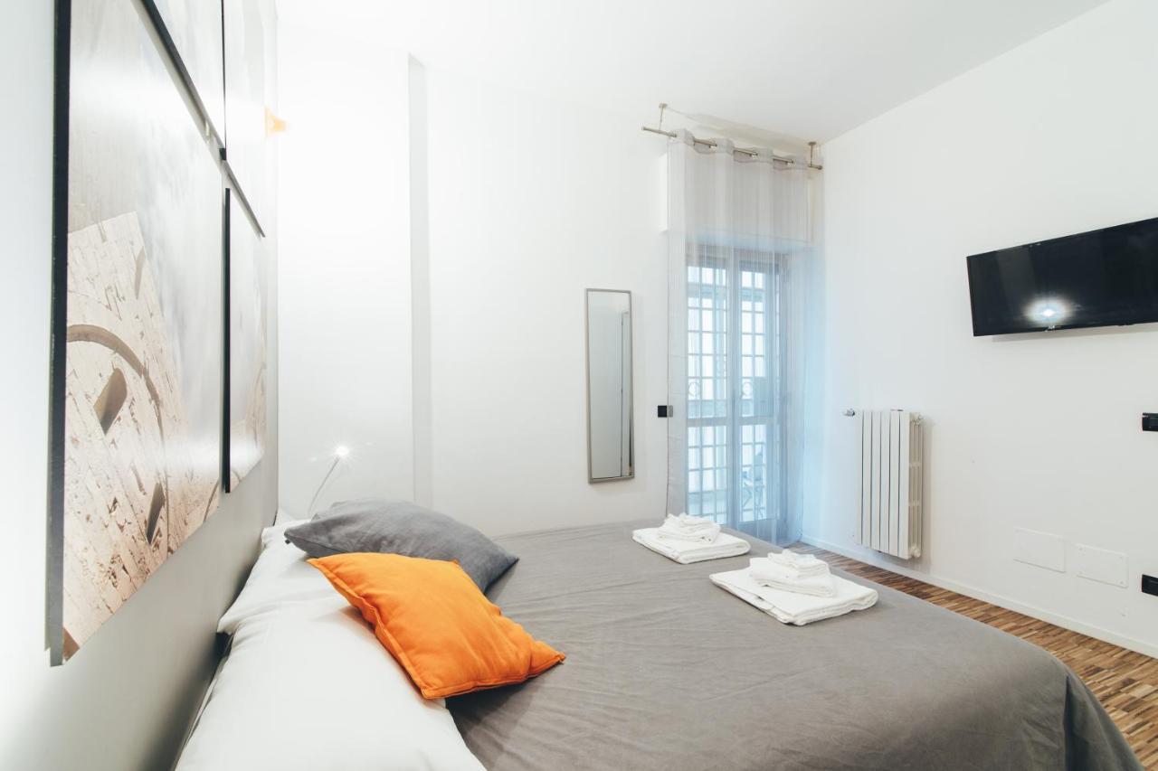 Just Here Apartments - La Terrazza Bari Bagian luar foto